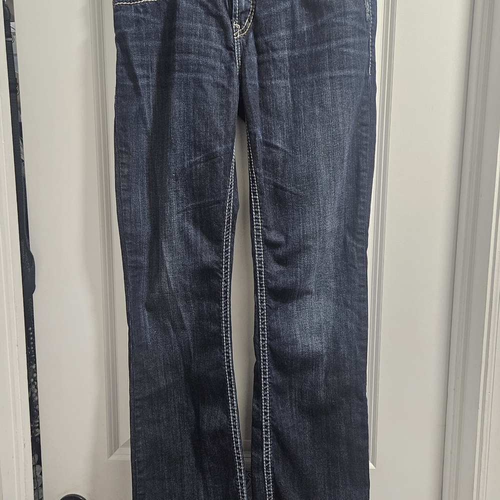 The SILVER Natsuki Boot Cut Mid Rise Wash Blue Denim Jeans in Women's Size 31x30